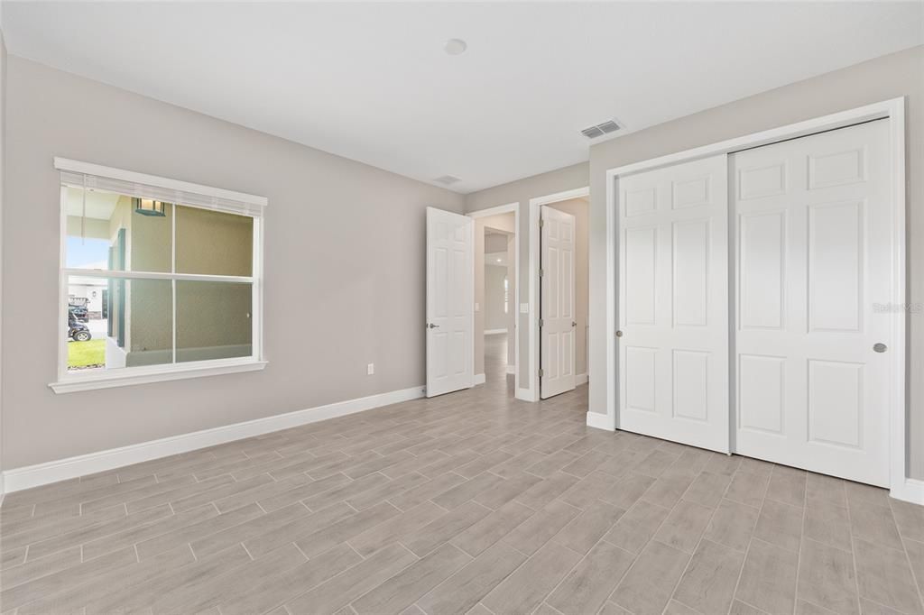 Active With Contract: $444,000 (2 beds, 2 baths, 2616 Square Feet)