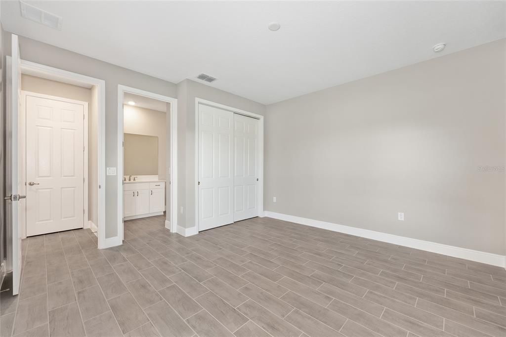 Active With Contract: $444,000 (2 beds, 2 baths, 2616 Square Feet)