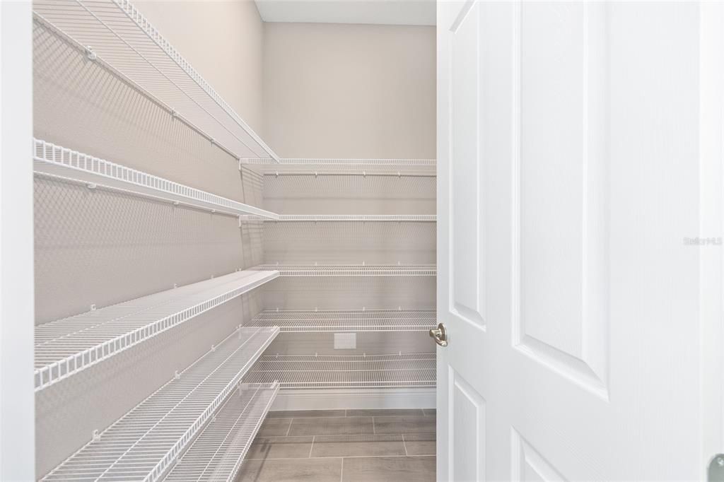 Active With Contract: $444,000 (2 beds, 2 baths, 2616 Square Feet)