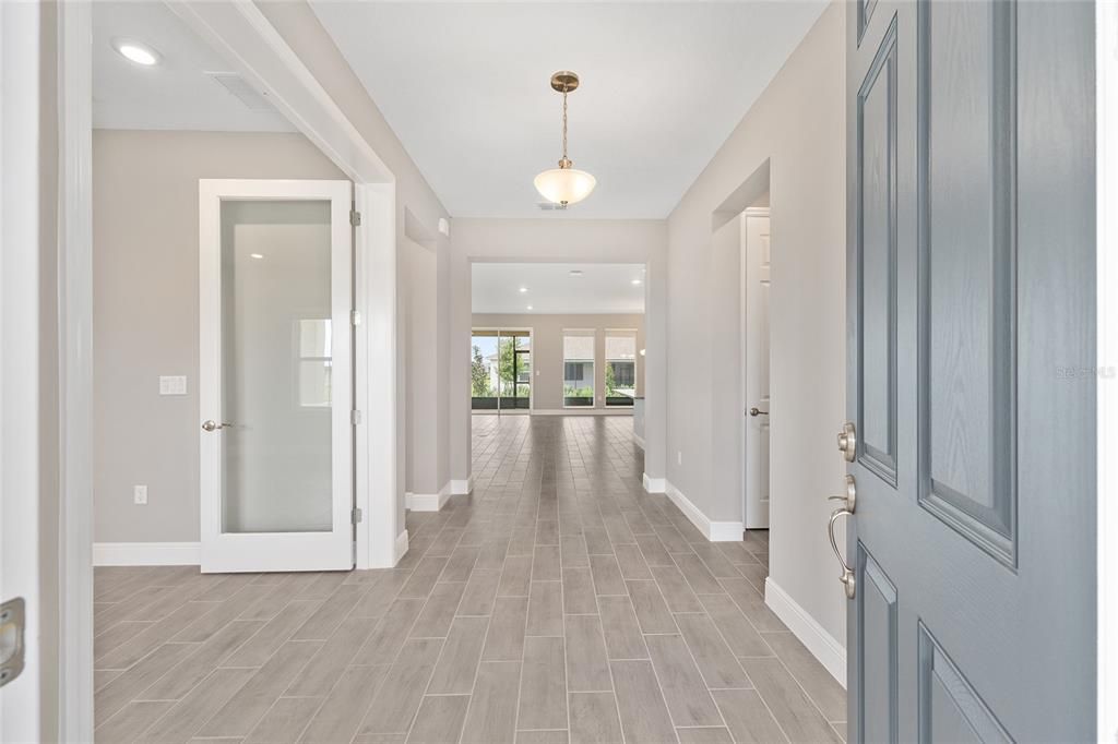 Active With Contract: $444,000 (2 beds, 2 baths, 2616 Square Feet)