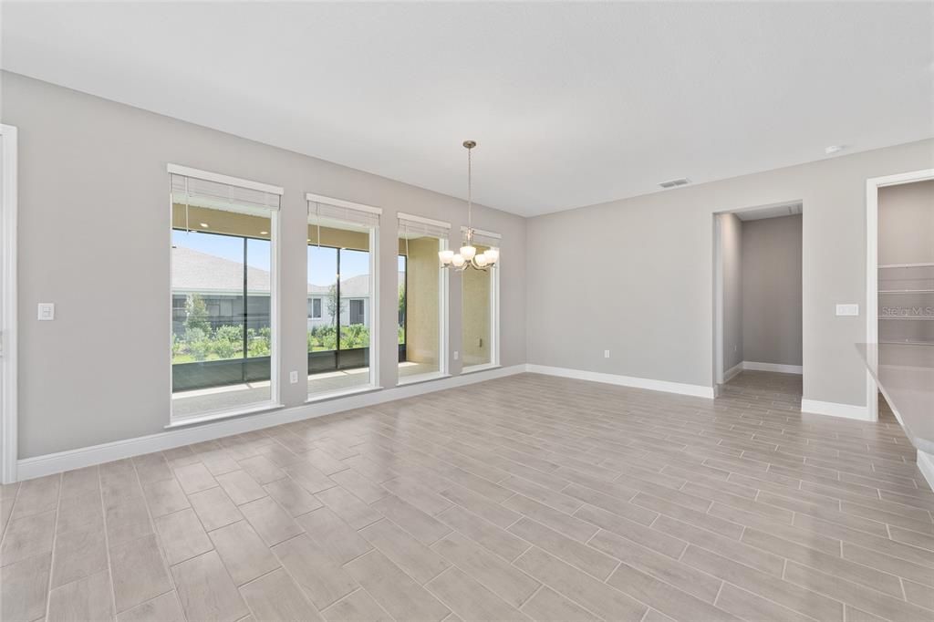 Active With Contract: $444,000 (2 beds, 2 baths, 2616 Square Feet)