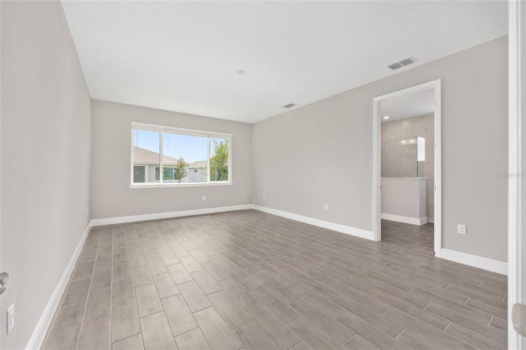 Active With Contract: $444,000 (2 beds, 2 baths, 2616 Square Feet)