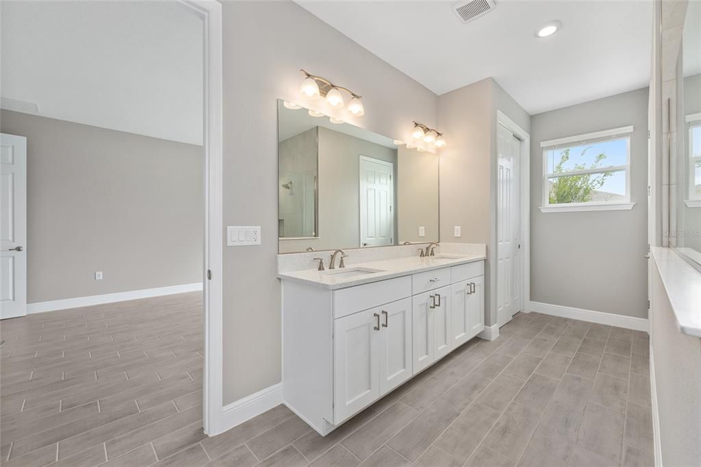 Active With Contract: $444,000 (2 beds, 2 baths, 2616 Square Feet)