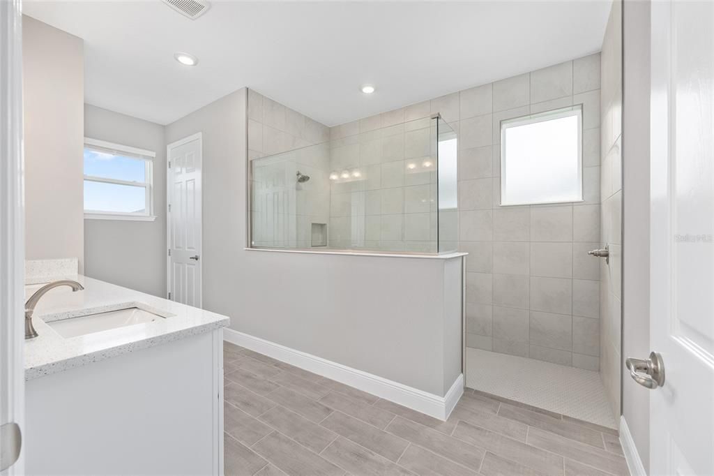 Active With Contract: $444,000 (2 beds, 2 baths, 2616 Square Feet)