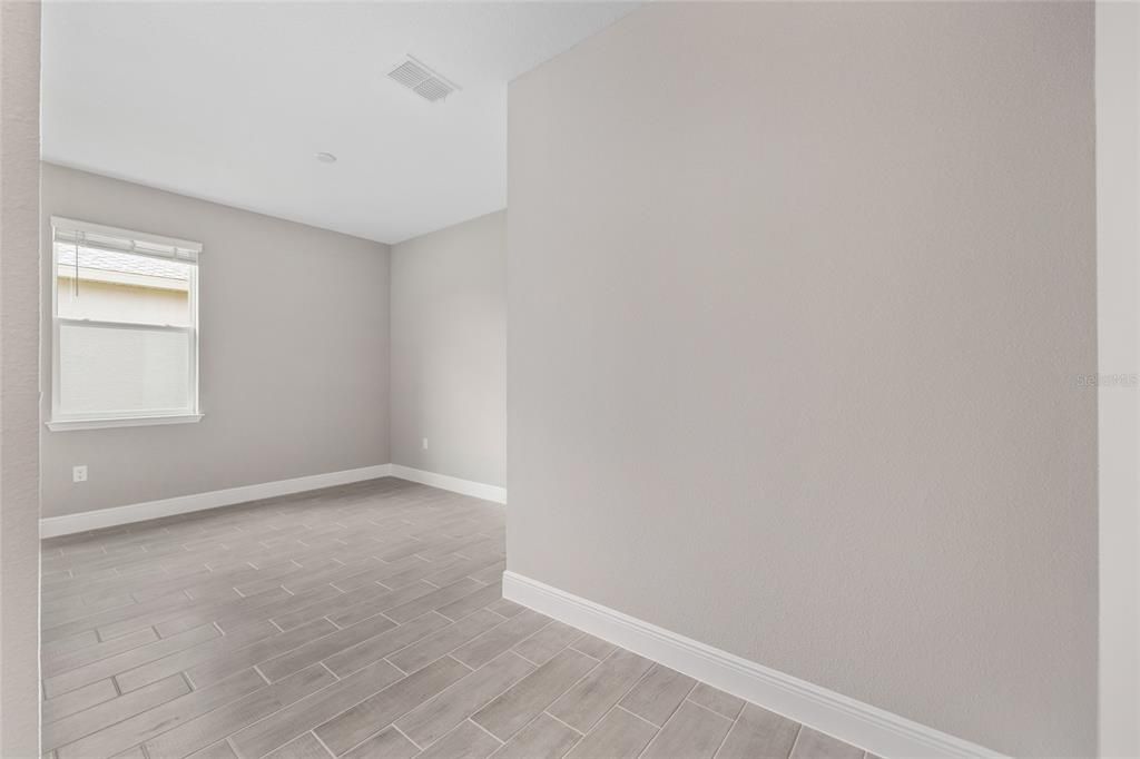 Active With Contract: $444,000 (2 beds, 2 baths, 2616 Square Feet)