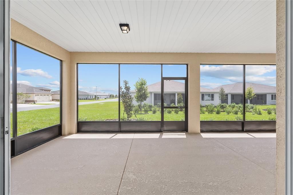 Active With Contract: $444,000 (2 beds, 2 baths, 2616 Square Feet)