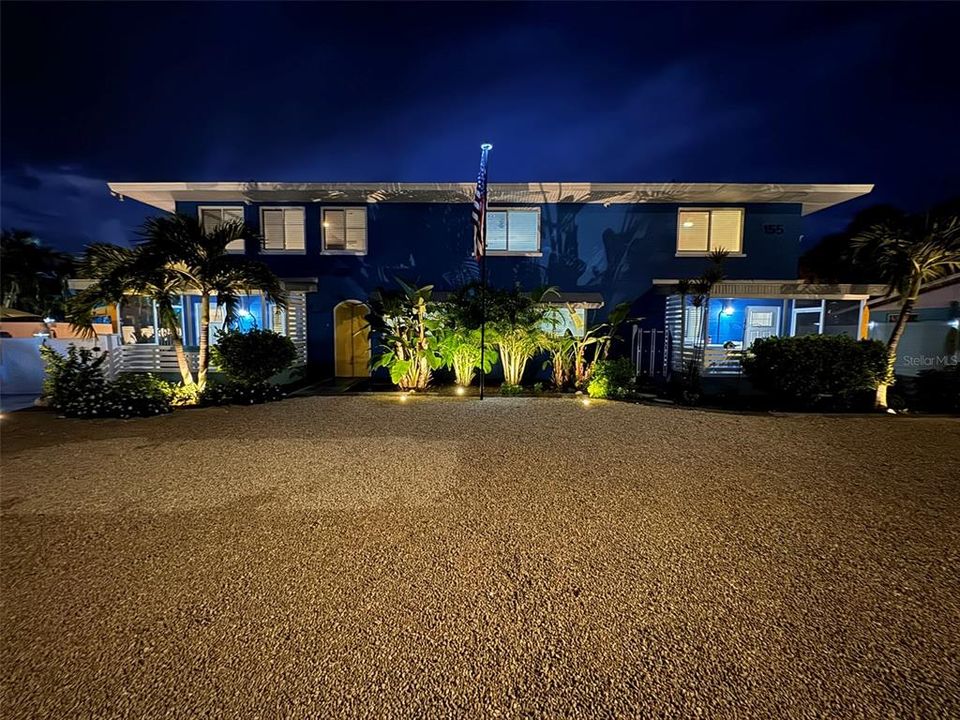 For Sale: $1,495,000 (3 beds, 3 baths, 3250 Square Feet)