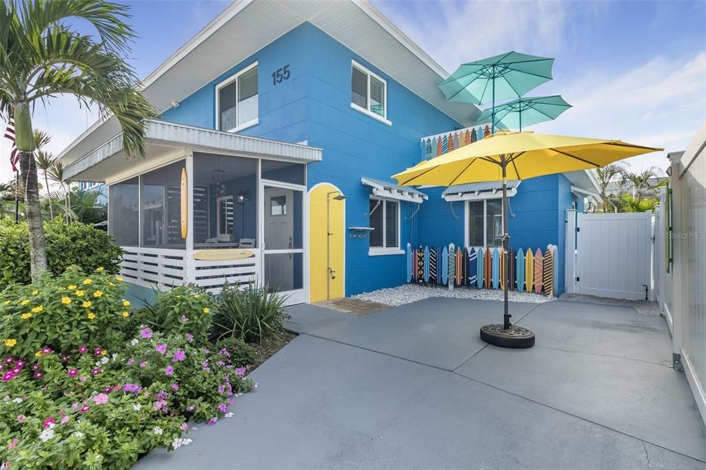 For Sale: $1,495,000 (3 beds, 3 baths, 3250 Square Feet)