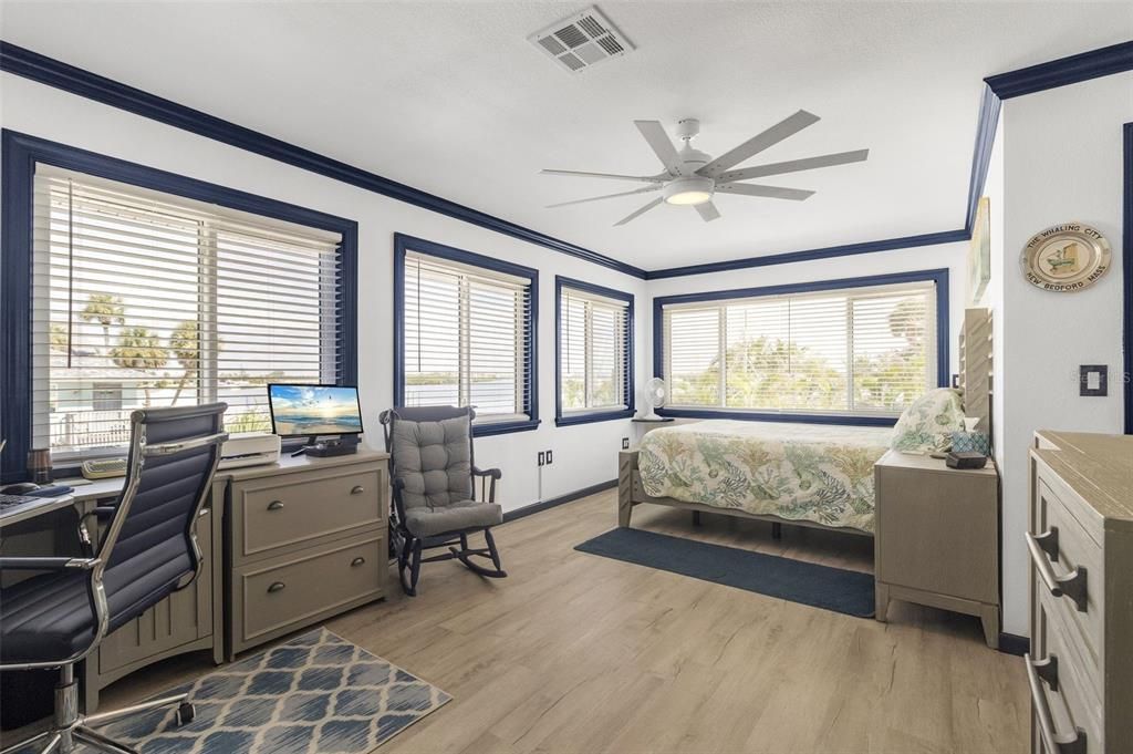 For Sale: $1,495,000 (3 beds, 3 baths, 3250 Square Feet)