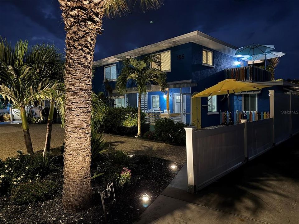 For Sale: $1,495,000 (3 beds, 3 baths, 3250 Square Feet)