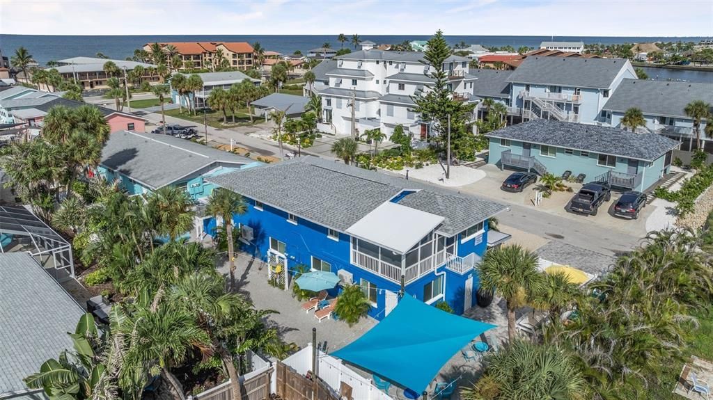 For Sale: $1,495,000 (3 beds, 3 baths, 3250 Square Feet)