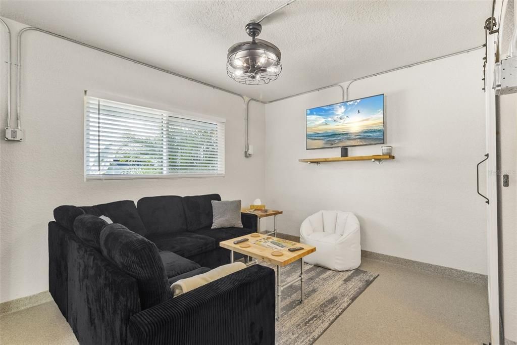 For Sale: $1,495,000 (3 beds, 3 baths, 3250 Square Feet)