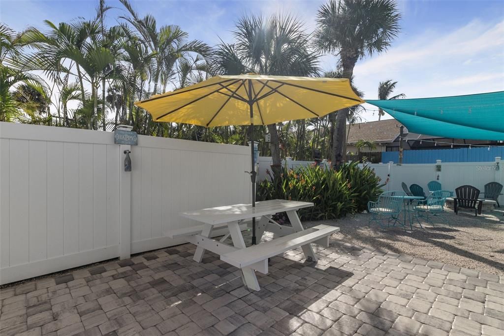 For Sale: $1,495,000 (3 beds, 3 baths, 3250 Square Feet)