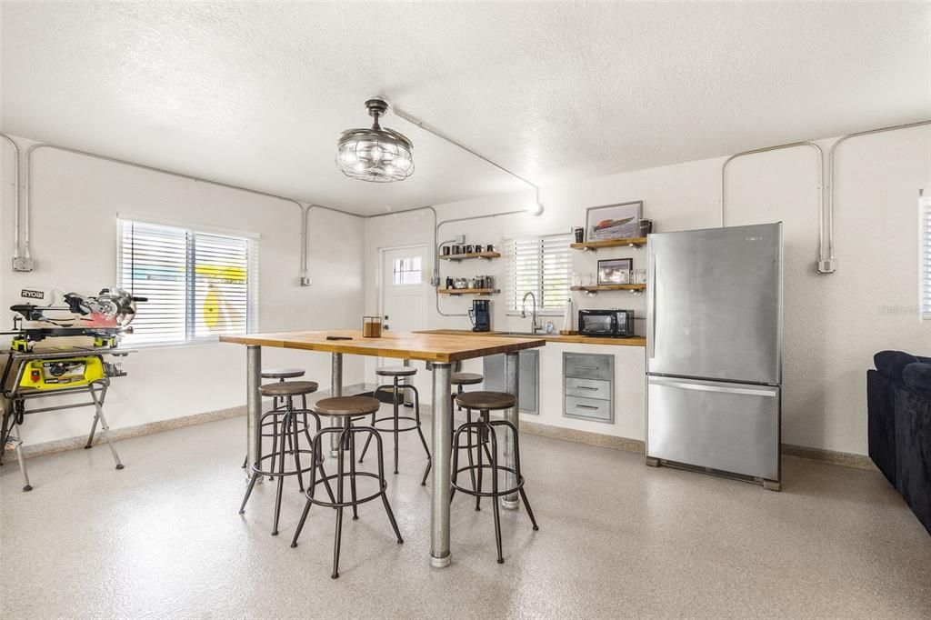 For Sale: $1,495,000 (3 beds, 3 baths, 3250 Square Feet)