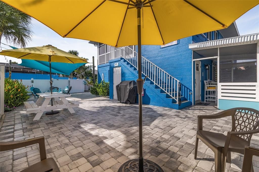 For Sale: $1,495,000 (3 beds, 3 baths, 3250 Square Feet)