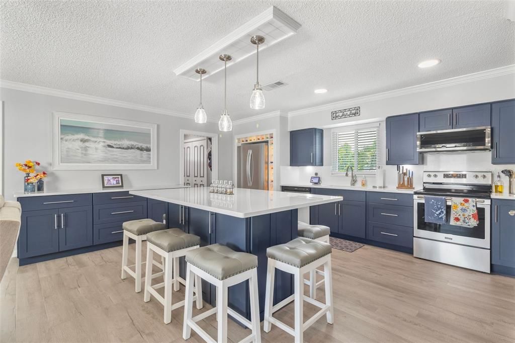 For Sale: $1,495,000 (3 beds, 3 baths, 3250 Square Feet)