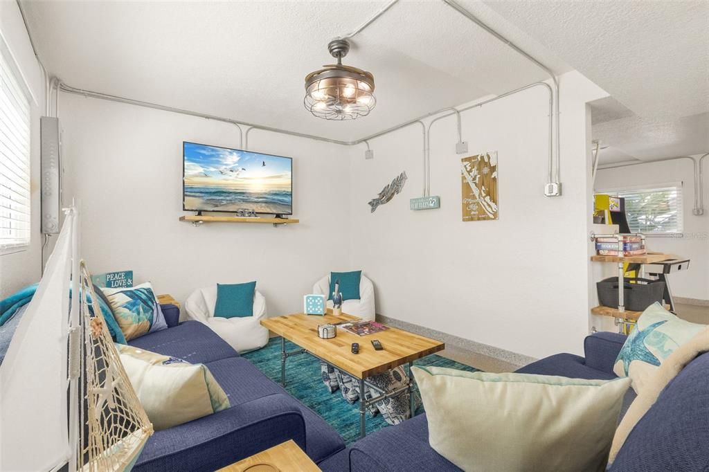 For Sale: $1,495,000 (3 beds, 3 baths, 3250 Square Feet)