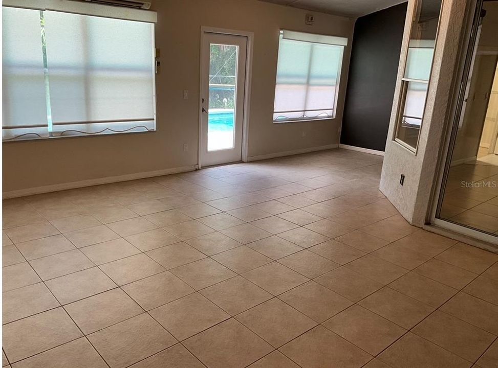 Active With Contract: $599,000 (5 beds, 2 baths, 2799 Square Feet)