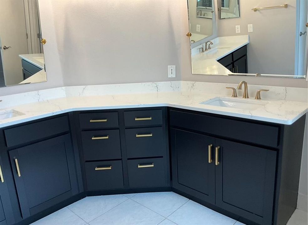 Active With Contract: $599,000 (5 beds, 2 baths, 2799 Square Feet)