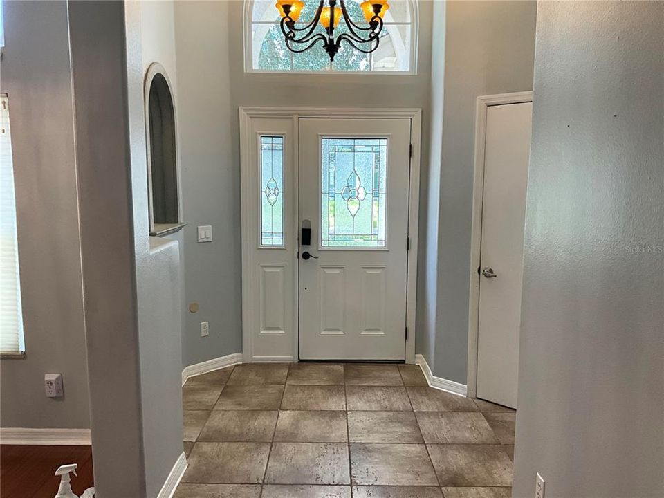 Active With Contract: $599,000 (5 beds, 2 baths, 2799 Square Feet)