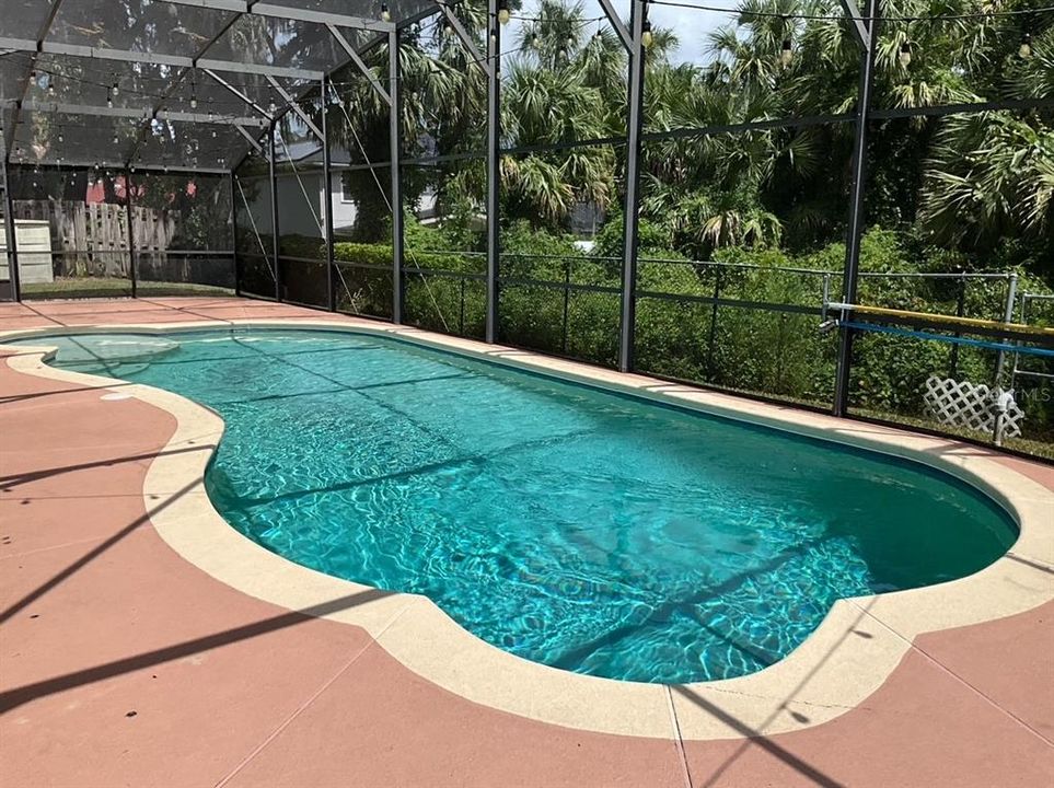 Active With Contract: $599,000 (5 beds, 2 baths, 2799 Square Feet)