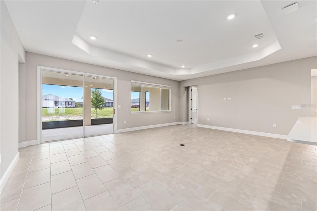 Active With Contract: $459,000 (3 beds, 3 baths, 2870 Square Feet)