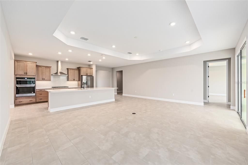 Active With Contract: $459,000 (3 beds, 3 baths, 2870 Square Feet)