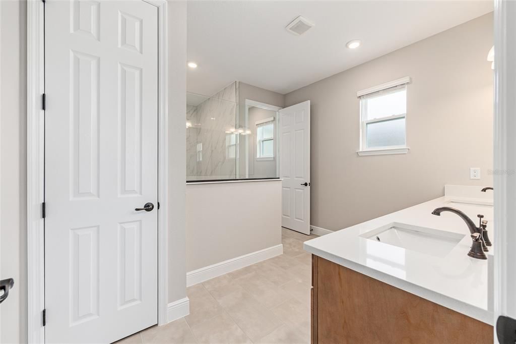 Active With Contract: $459,000 (3 beds, 3 baths, 2870 Square Feet)