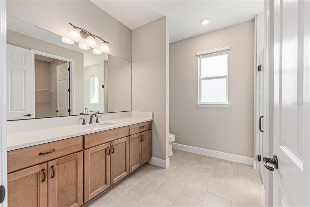 Active With Contract: $459,000 (3 beds, 3 baths, 2870 Square Feet)