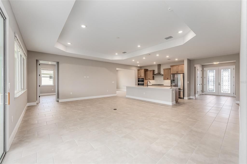 Active With Contract: $459,000 (3 beds, 3 baths, 2870 Square Feet)