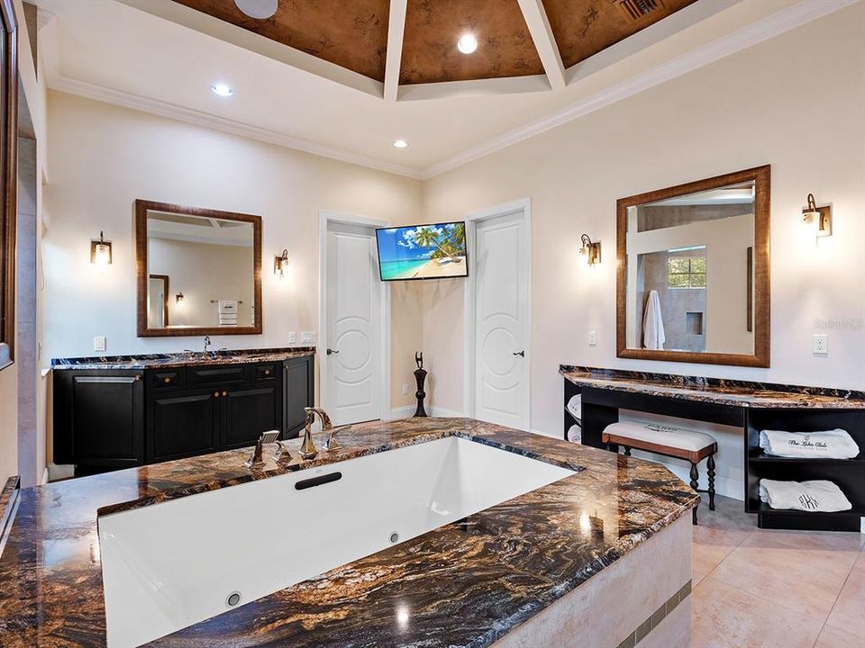 待售: $5,250,000 (3 贝兹, 4 浴室, 5006 平方英尺)