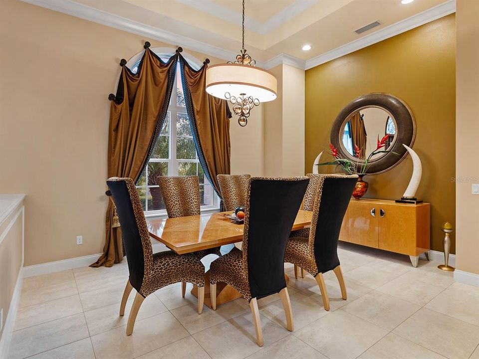 待售: $5,250,000 (3 贝兹, 4 浴室, 5006 平方英尺)