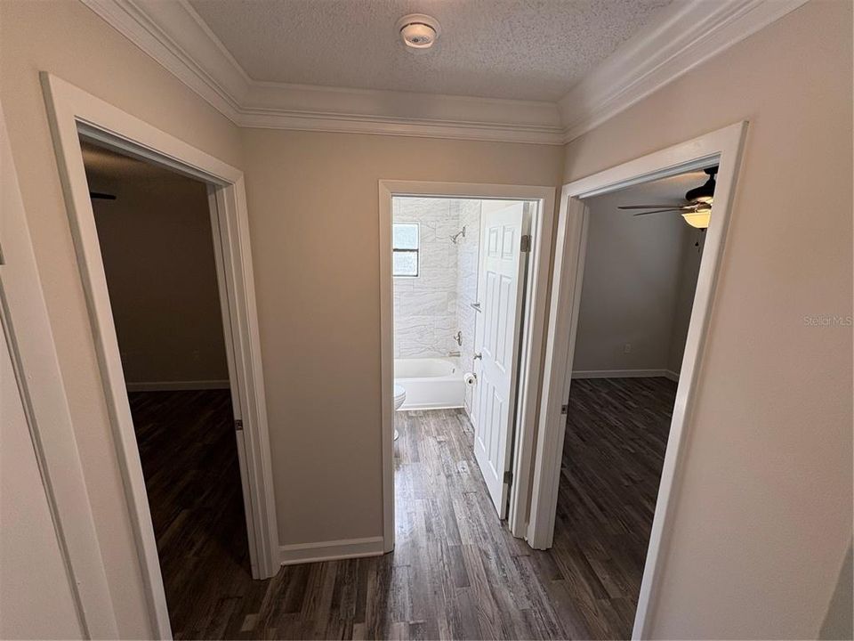 For Sale: $275,000 (3 beds, 2 baths, 1195 Square Feet)