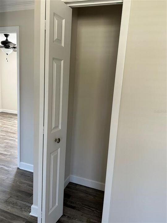 For Sale: $235,000 (3 beds, 2 baths, 1195 Square Feet)