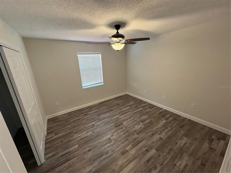 For Sale: $275,000 (3 beds, 2 baths, 1195 Square Feet)