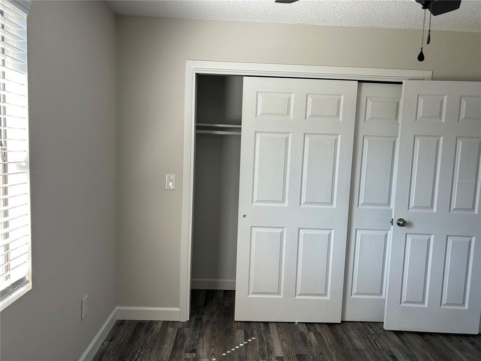 For Sale: $235,000 (3 beds, 2 baths, 1195 Square Feet)