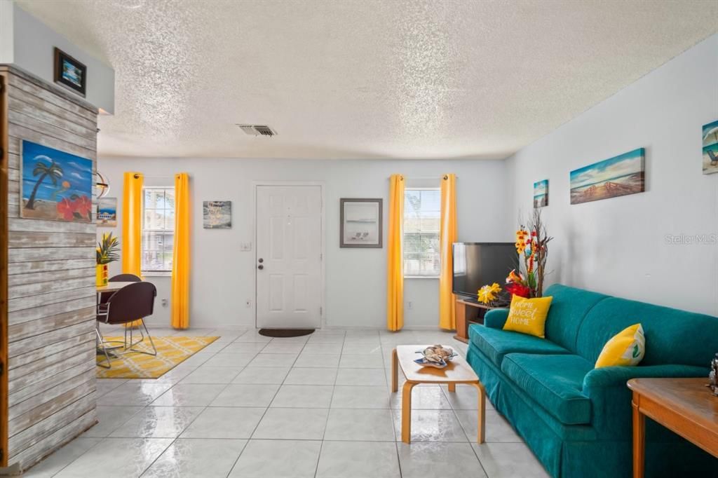 En Venta: $99,500 (1 camas, 1 baños, 672 Pies cuadrados)