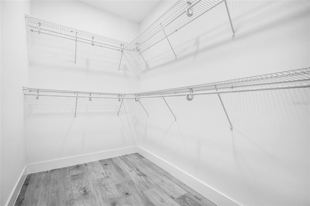 На продажу: $799,900 (6 спален, 4 ванн, 3198 Квадратных фут)