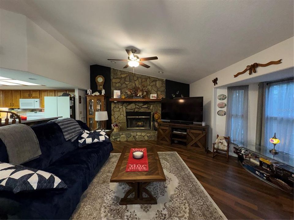 待售: $499,000 (3 贝兹, 3 浴室, 2150 平方英尺)