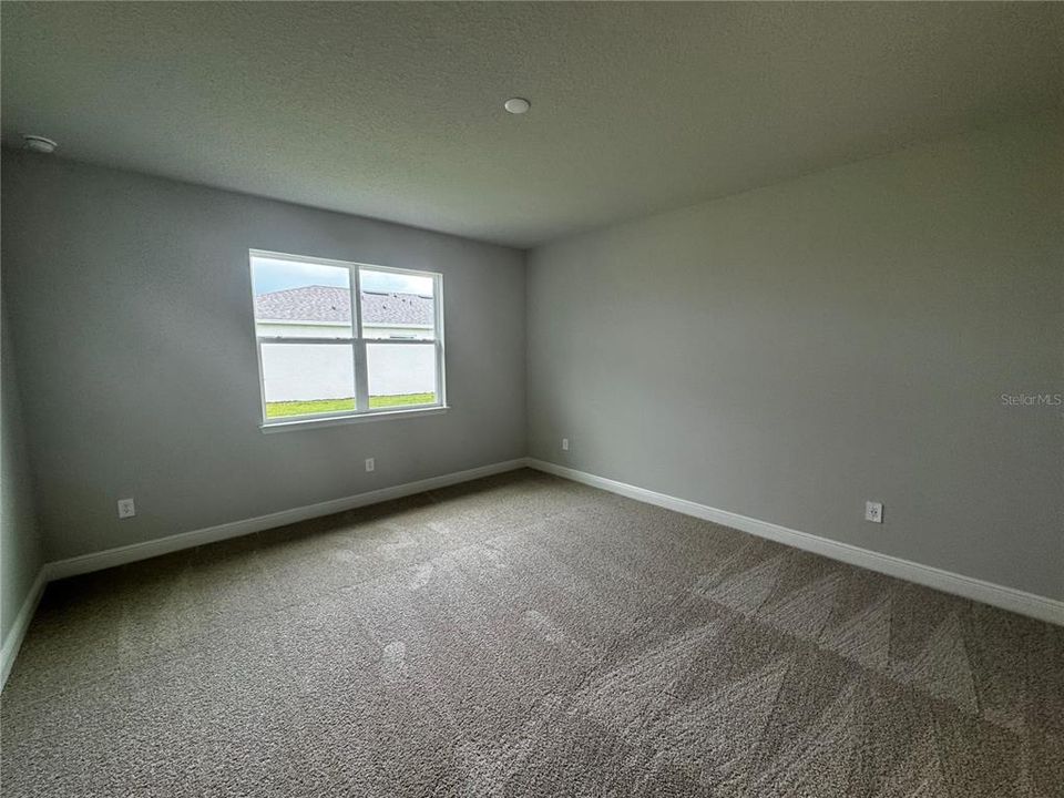 For Rent: $2,750 (4 beds, 3 baths, 2209 Square Feet)