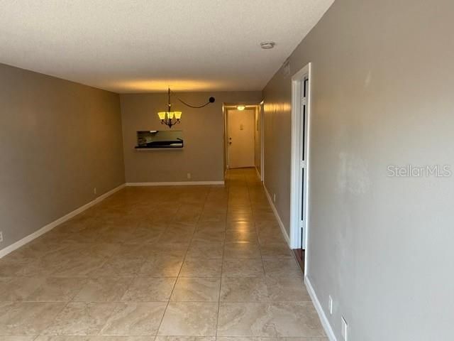 Active With Contract: $1,550 (2 beds, 2 baths, 874 Square Feet)