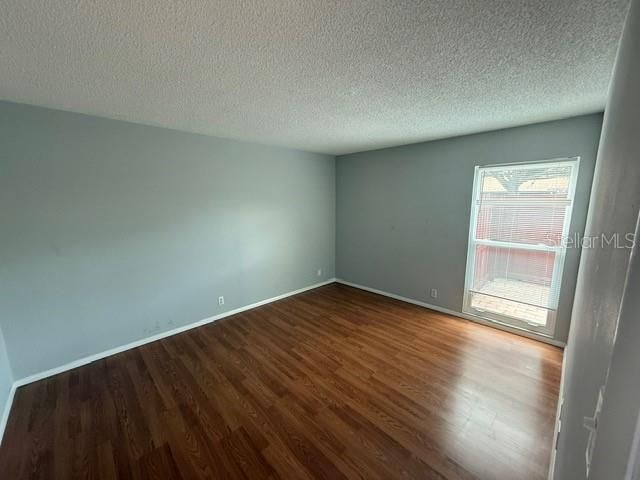 Active With Contract: $1,550 (2 beds, 2 baths, 874 Square Feet)