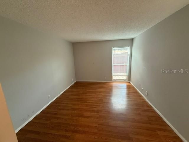 Active With Contract: $1,550 (2 beds, 2 baths, 874 Square Feet)