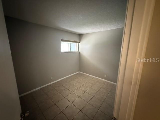 Active With Contract: $1,550 (2 beds, 2 baths, 874 Square Feet)