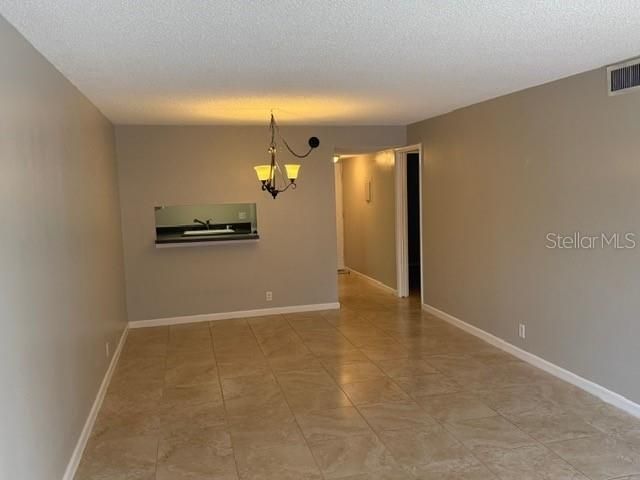 Active With Contract: $1,550 (2 beds, 2 baths, 874 Square Feet)
