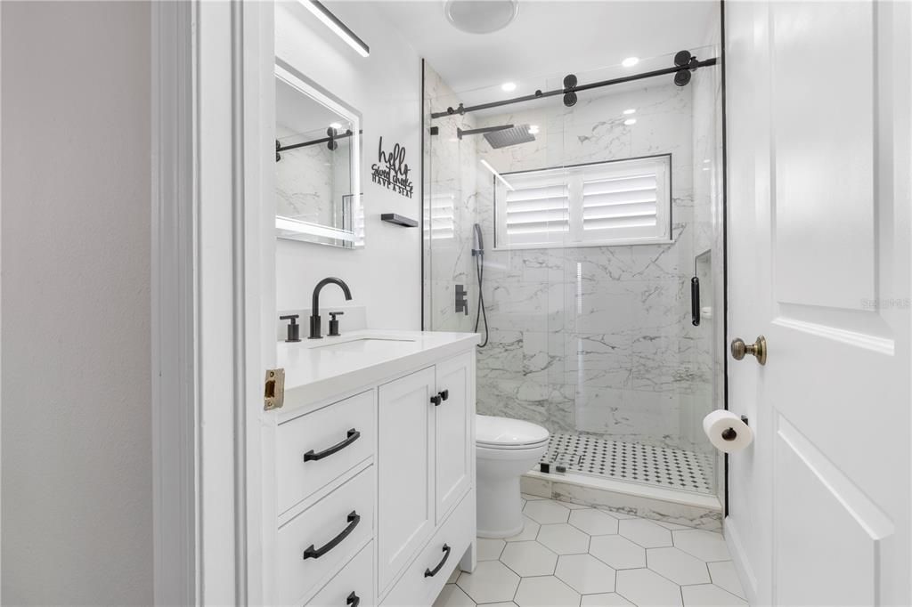 合同活跃: $495,000 (4 贝兹, 2 浴室, 2370 平方英尺)