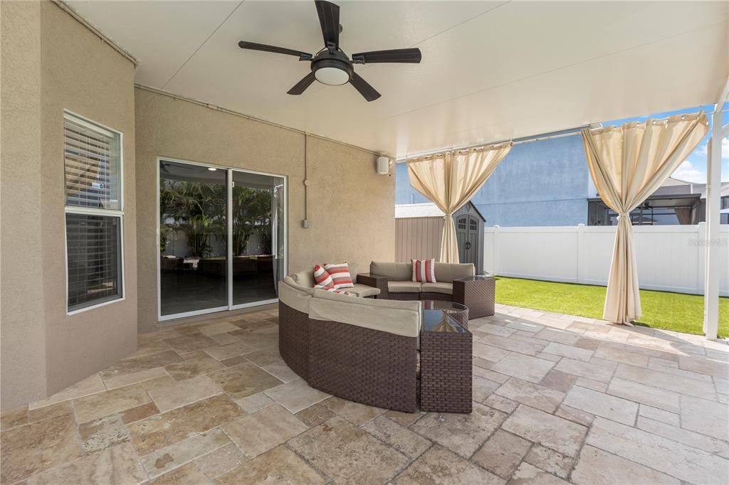 合同活跃: $495,000 (4 贝兹, 2 浴室, 2370 平方英尺)