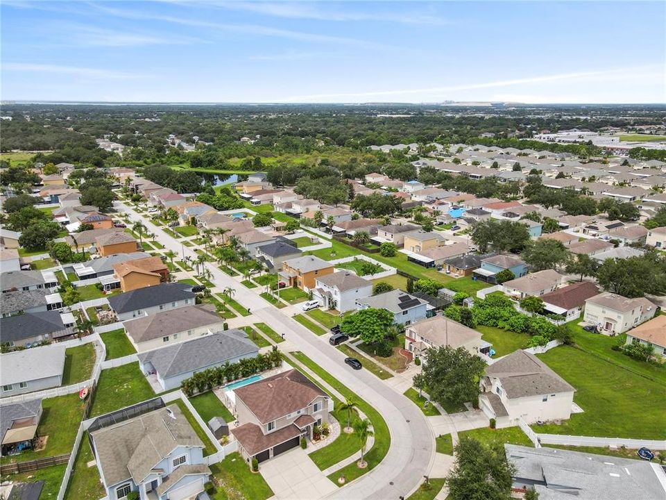 合同活跃: $495,000 (4 贝兹, 2 浴室, 2370 平方英尺)