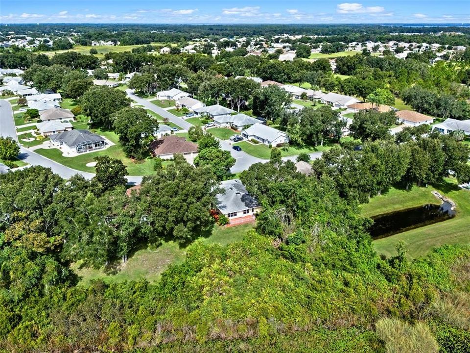 合同活跃: $289,900 (3 贝兹, 2 浴室, 1913 平方英尺)