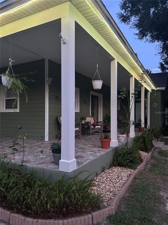 For Sale: $783,000 (4 beds, 3 baths, 2900 Square Feet)